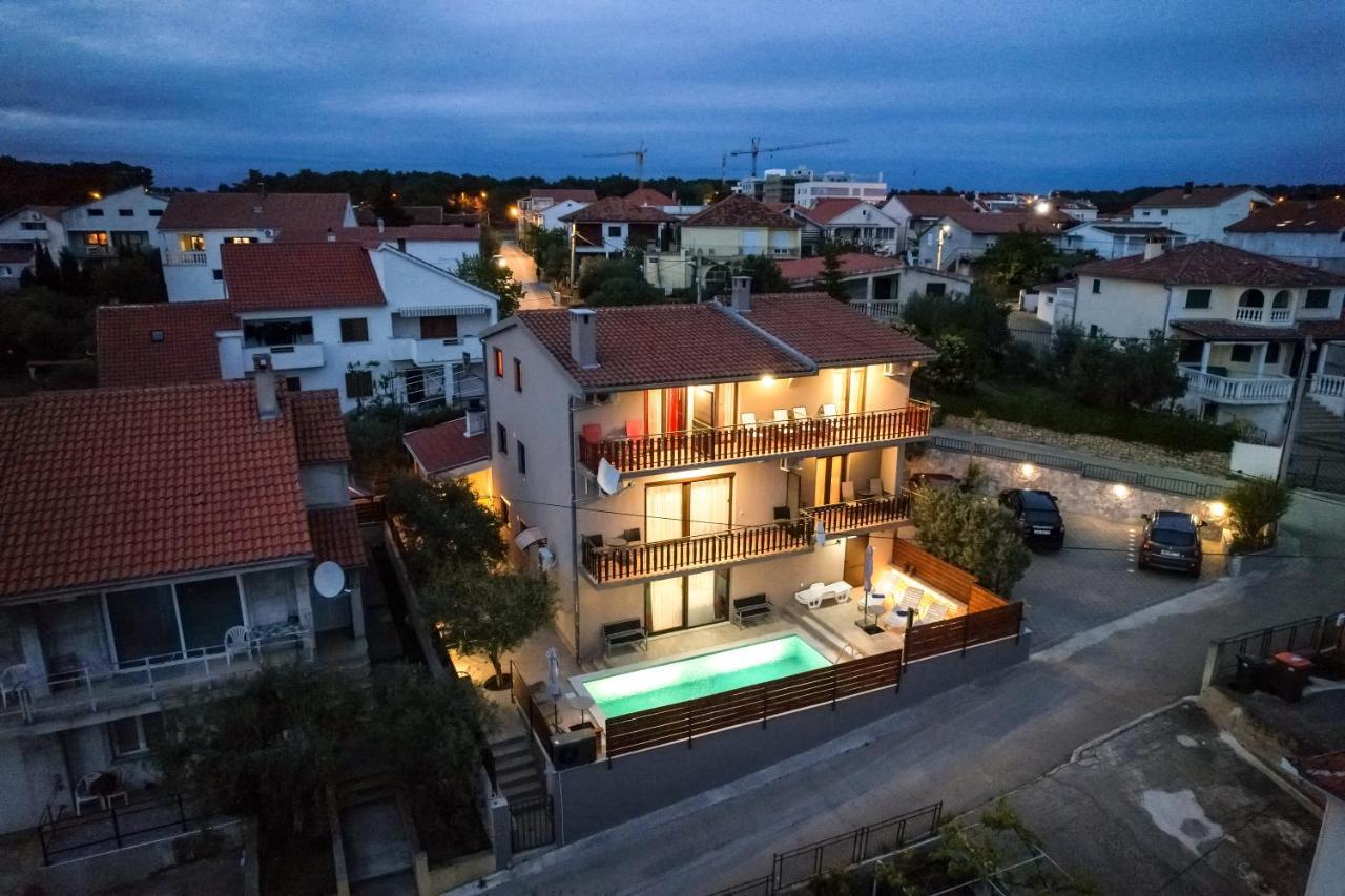 Pool Apartments Julia Zadar Exterior photo