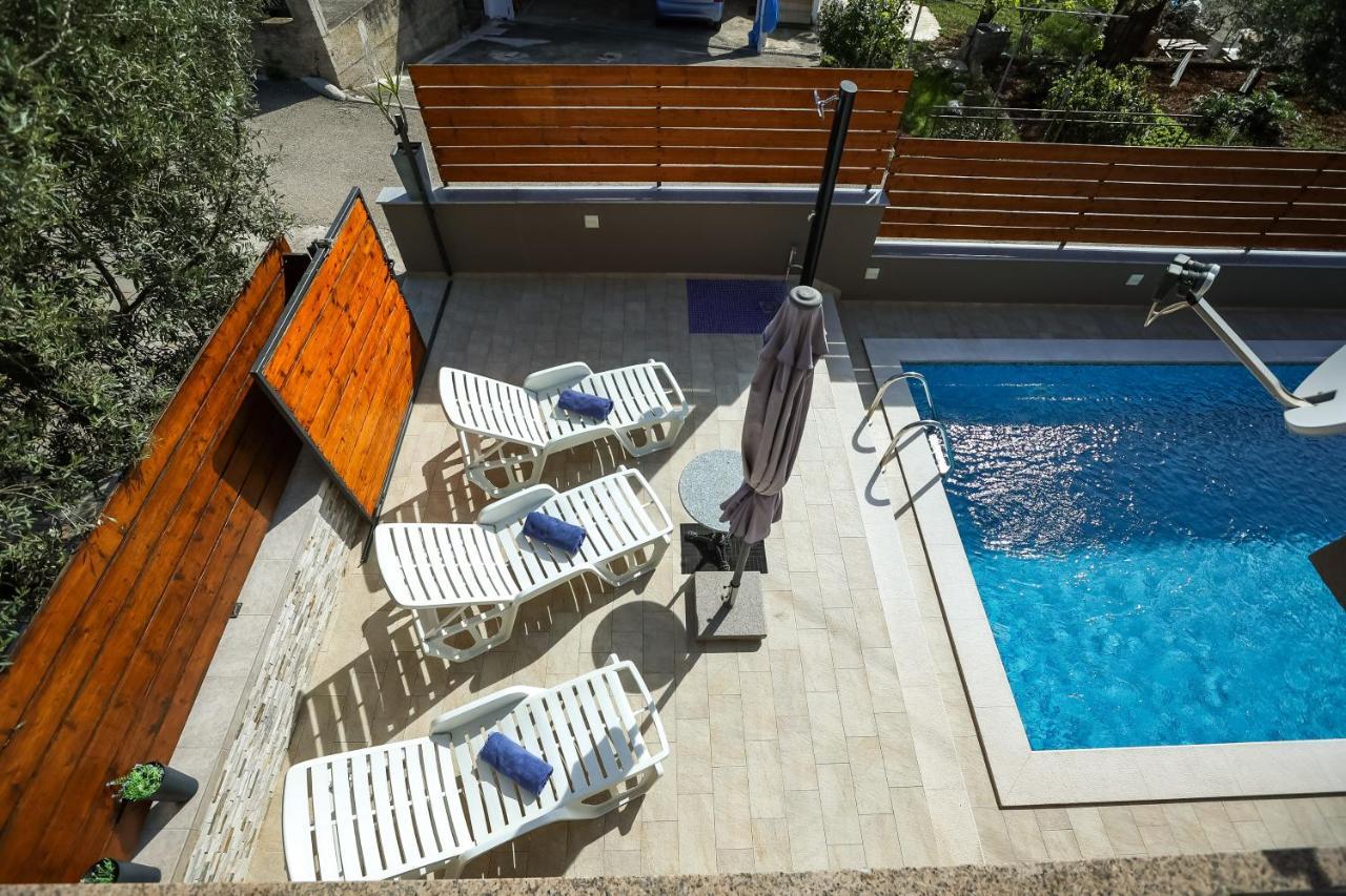 Pool Apartments Julia Zadar Exterior photo